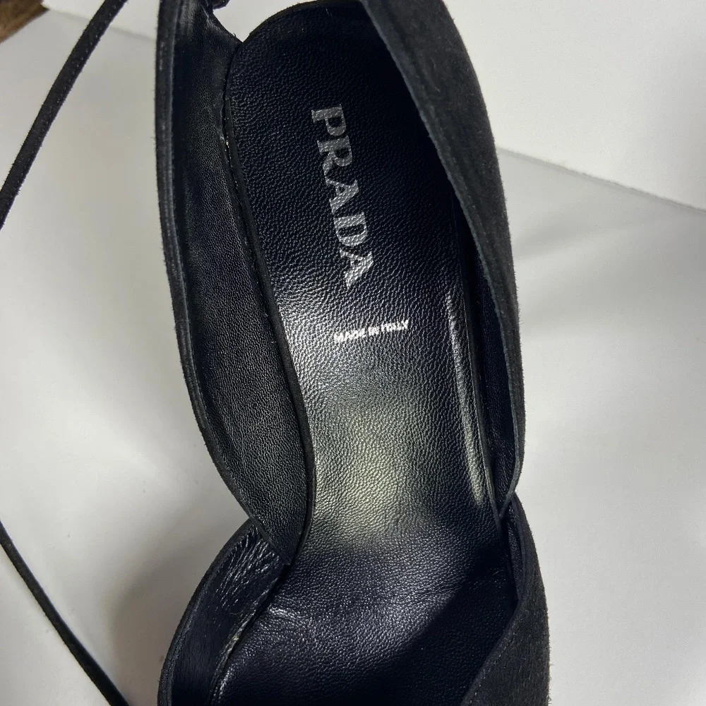 Vintage Prada Lace Back Pumps - Picture 10 of 11